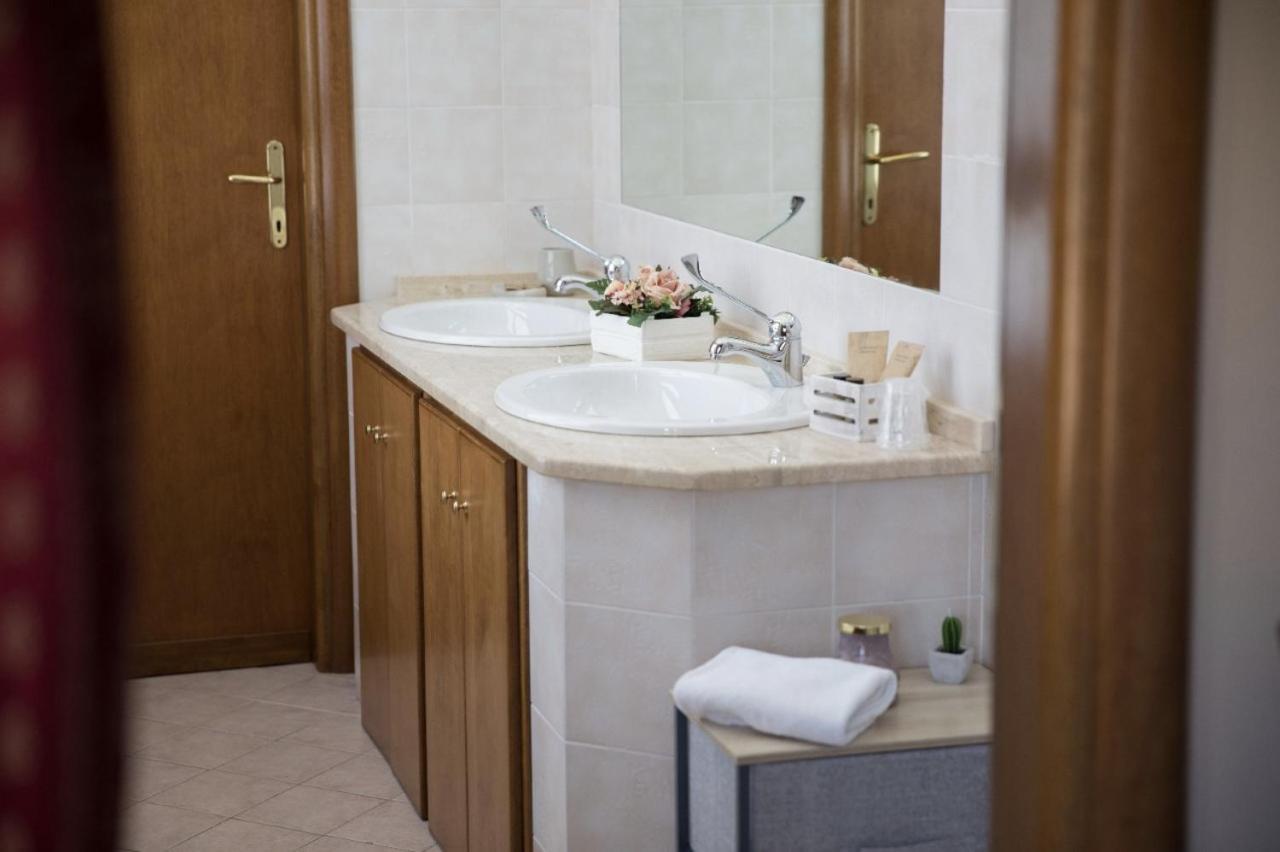 Divino Bistrot E Relais Hotel Lenola Екстериор снимка