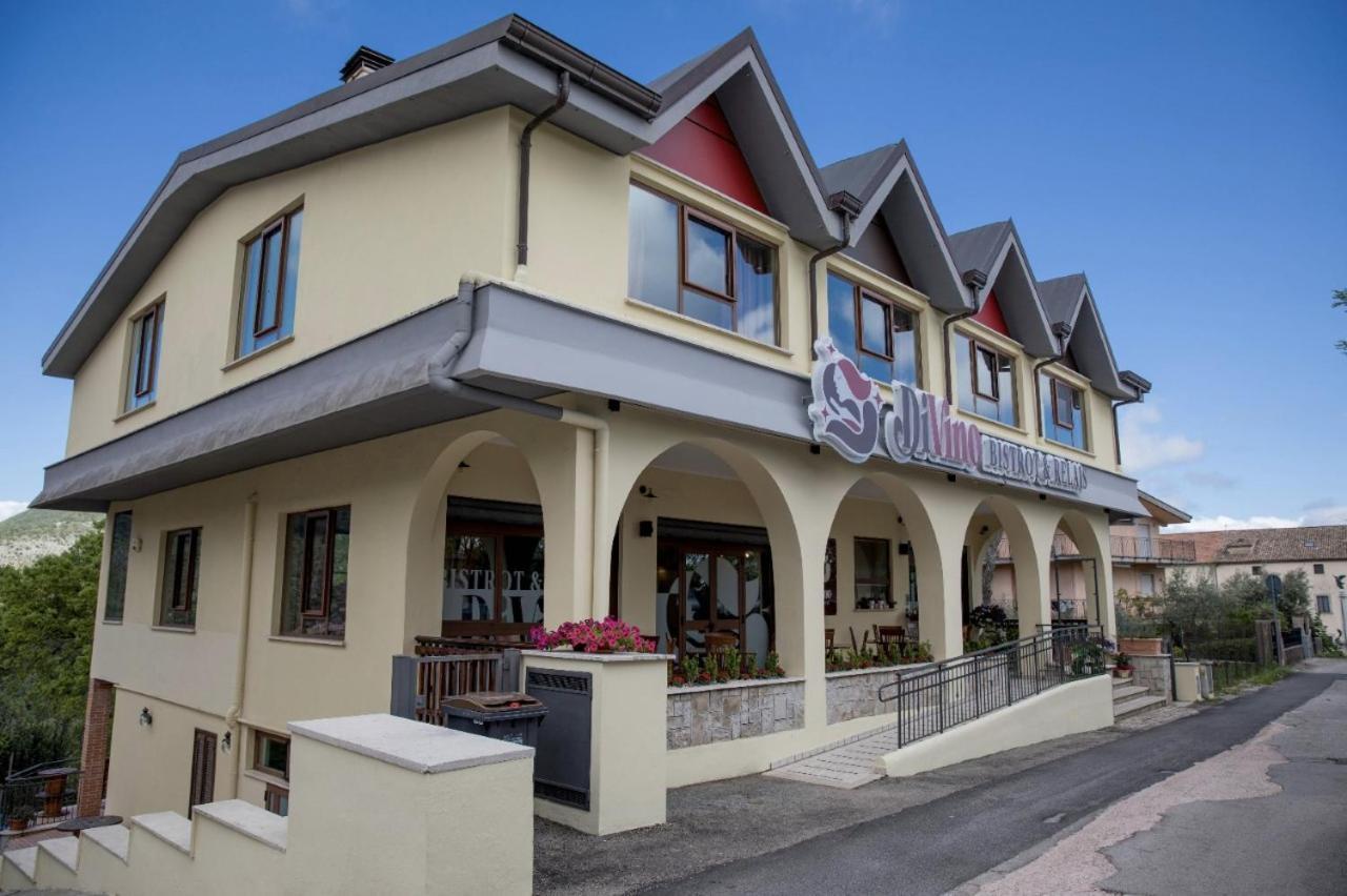 Divino Bistrot E Relais Hotel Lenola Екстериор снимка