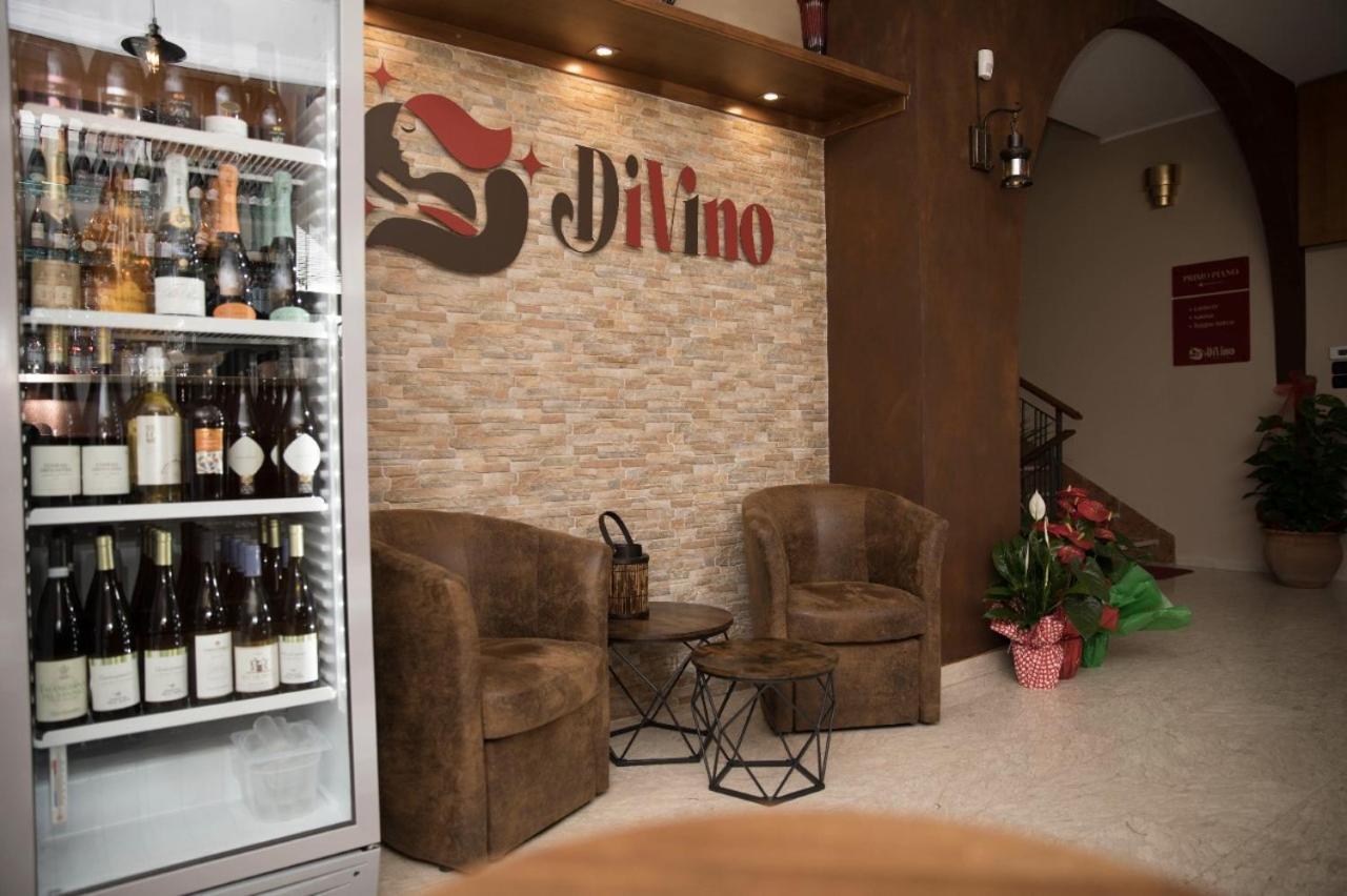 Divino Bistrot E Relais Hotel Lenola Екстериор снимка