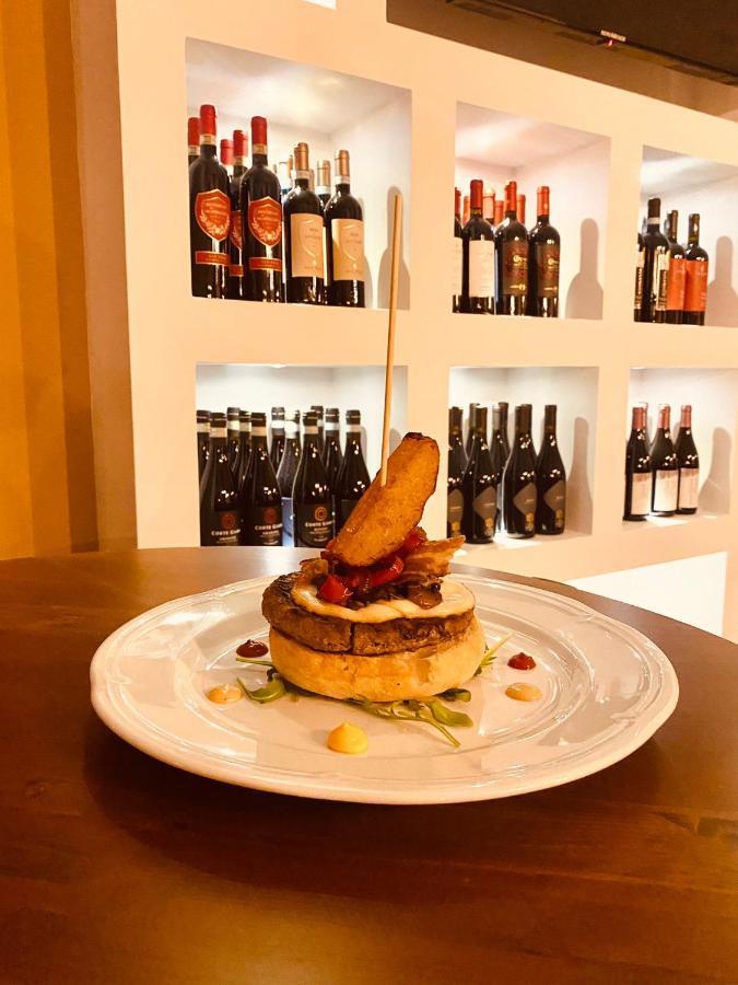 Divino Bistrot E Relais Hotel Lenola Екстериор снимка