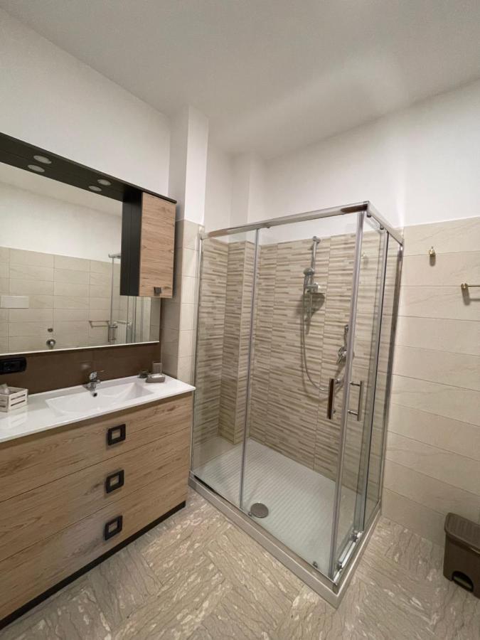 Divino Bistrot E Relais Hotel Lenola Екстериор снимка